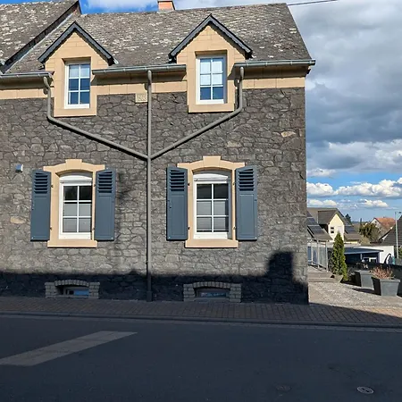 Mendiger Basalthaus *