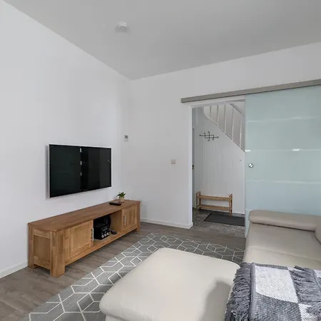 Mendiger Basalthaus Apartment